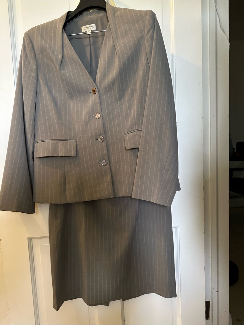 Tahari skirt suit, taupe/grey with subtle pink pinstripe and abalone buttons W14